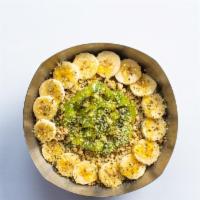 Green Bowl · Base Blend: Graviola*, Banana, Strawberries, Kale, Spinach, Dates, Organic Spirulina, Almond...
