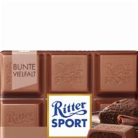 Bunte Vielfalt Ritter Ritter Sport Kakao - Mousse · Milk Chocolate bar with a smooth chocolate mousse filling.