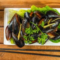 Black Mussels · 1/2 lb