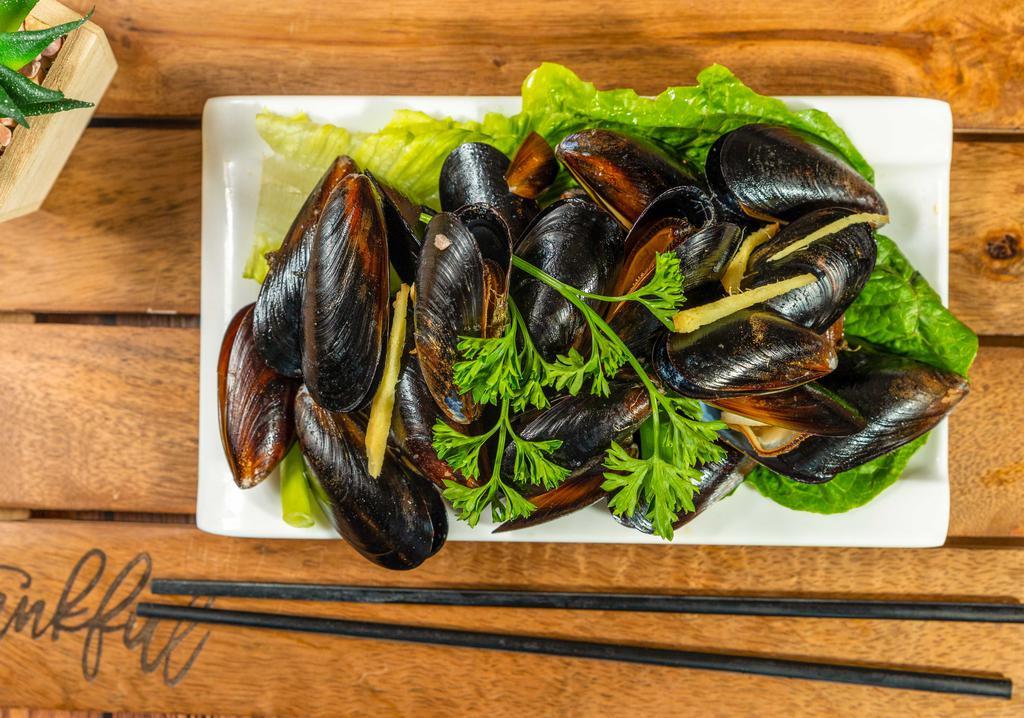 Black Mussels · 1/2 lb