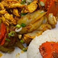 Spicy Curry / Heo / Gà / Tofu Xào Lăn · Steamed rice with stir-fried lemongrass chicken or pork or tofu, white onion, carrot, chili,...
