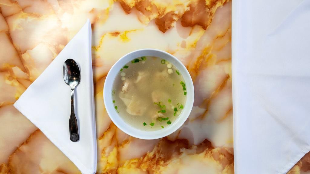 Wonton Soup/ 馄饨汤 · small order have 6 wontons in the soup. large with be 12