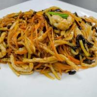 Yu Hsiang Shred. Pork /鱼香肉丝 · shredded pork with bamboo, carrot and black mushrooms , in garlic sauce