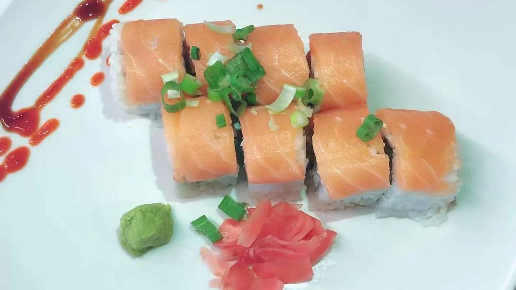 Salmon Lover · Salmon roll & spicy salmon. 8PCS.
Spicy Mayo on the Top!!!!!