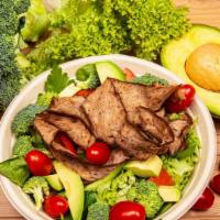 Smoky Beef Brisket · Wrap (378 kcal), salad (204 kcal) and rice bowl (212 kcal)