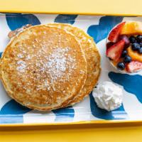 Kids Pancakes · 2 pancakes, maple syrup and a side of fruit