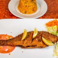 Fried Red Snapper · Pargo rojo frito.