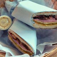 Cubano · Cuban sandwich.