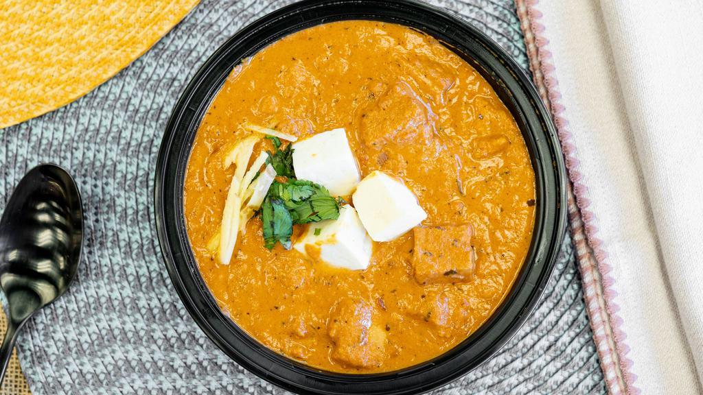 Paneer Makhani · Vegetarian. Cubed cottage cheese cooked in a creamy tomato sauce.