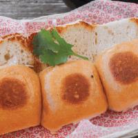 Pav (V) · Freshly toasted vegan sweet yeast rolls