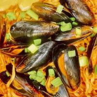 Hibachi Fired Noodles W/Mussels · Fried Noodles and vegetables sauteed in garlic butter with a half pound of Mussels