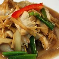 Pad Khing · Stir-fried fresh ginger, onions, bell peppers, and scallion.