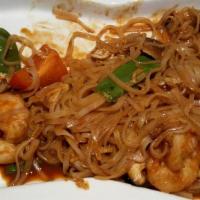Lo Mein · Served with fried rice and egg roll or soda.