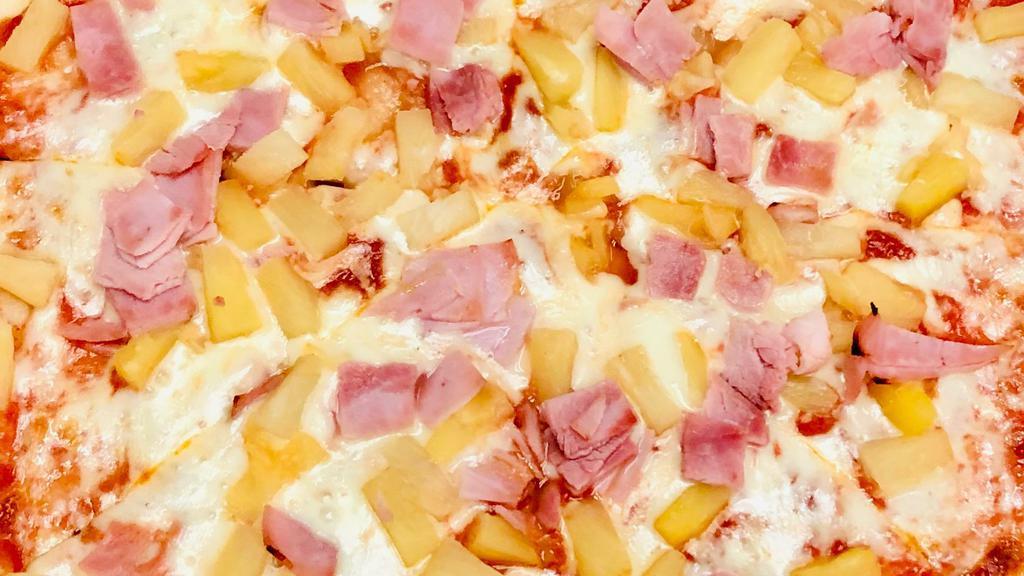 Hawaiian Pizza · Ham & pineapples on a cheese pizza with pizza sauce.