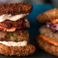 Hamburger Stacker (3) · We took our delicious rice cakes and decided to make a hamburger. Meaty, fun, and delightful...