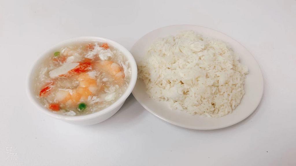 Shrimp With Lobster Sauce / 虾龙糊 · Served with white rice.