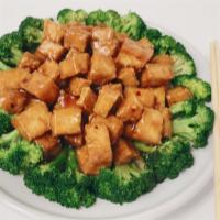 General Tso'S Tofu / 左宗豆腐 · Spicy, vegetarian. Served with white rice.