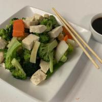 Tofu With Vegetable / 蒸蔬菜豆腐 · Vegetarian. Served with white rice.