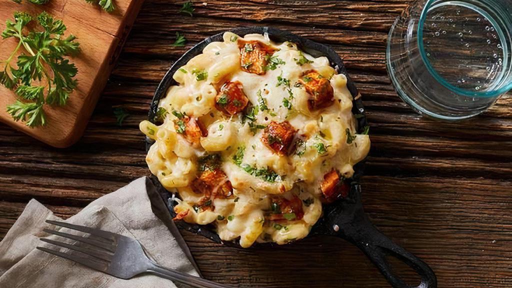 Bbq Chicken Mac & Cheese · Elbow macaroni with our classic cheese blend, chicken, bacon, and BBQ sauce.