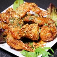 Vietnamese Style Chicken Wings · Cánh Gà Chiên Nước Mắm.
Vietnamese Fish Sauce Chicken Wings.