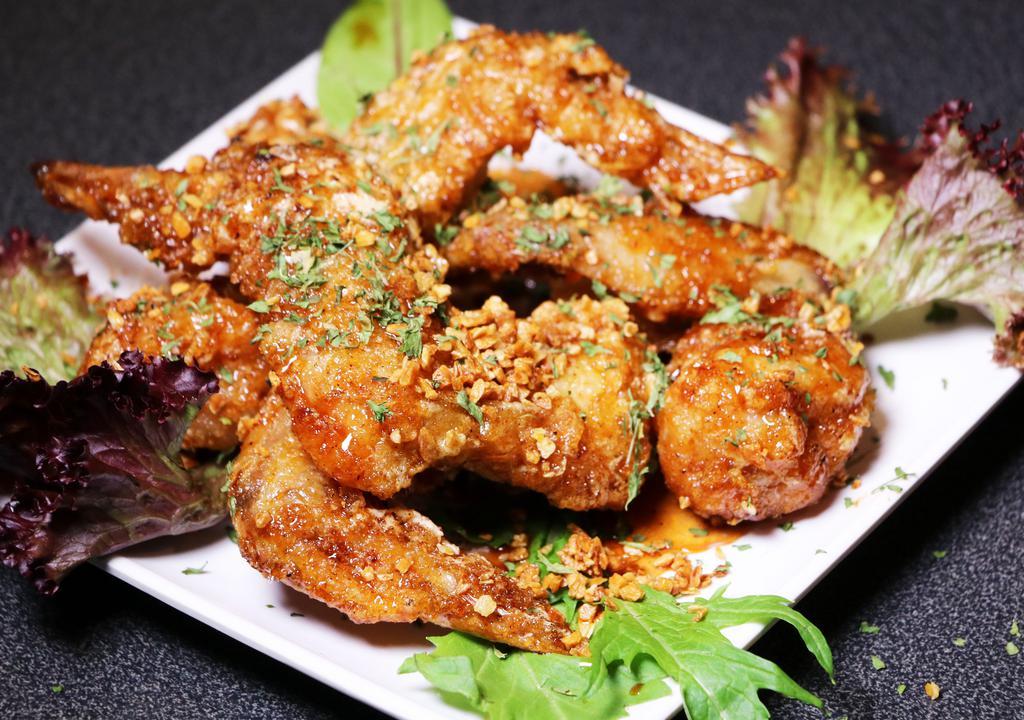 Vietnamese Style Chicken Wings · Cánh Gà Chiên Nước Mắm.
Vietnamese Fish Sauce Chicken Wings.