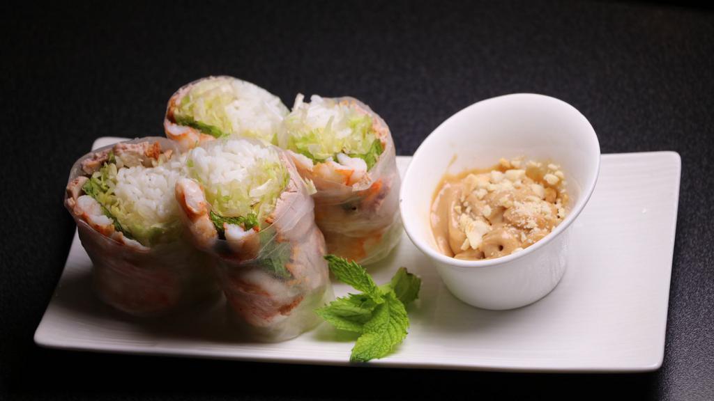 Spring Rolls · Classic Vietnamese Salad Roll.
CharSiu, shrimps, vermicelli, mints.