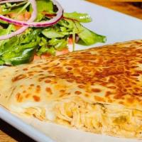 Strogonoff Crêpe · Chicken, corn, olives, onions, peas, and snack-mix cheese. Comes with a side of your choice.