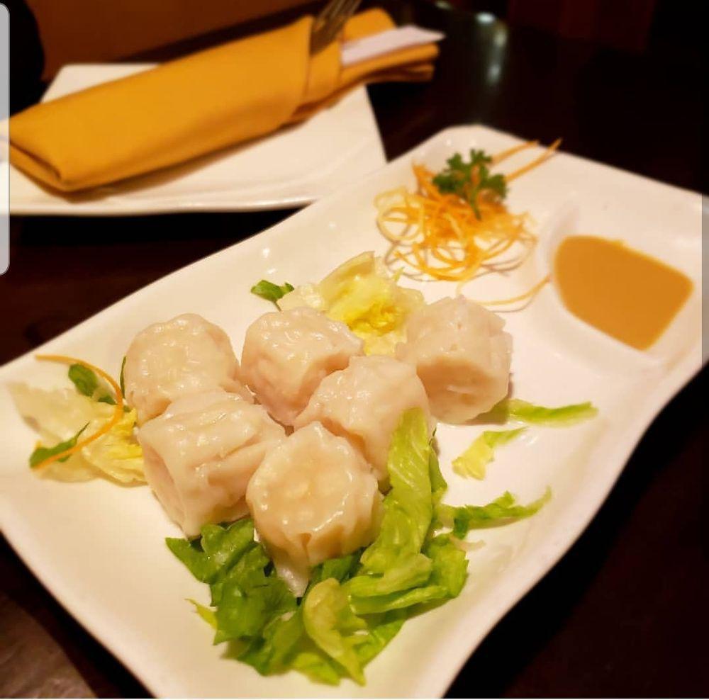 Lemon N Ginger Asian Grille · Japanese · Sushi · Salad · Soup