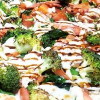 White Veggie · Spinach, broccoli, mushrooms, tomatoes, ricotta and mozzarella drizzled with balsamic glaze.