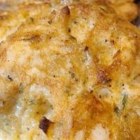 Cheesy Garlic Bread · Buttery bread that is topped with garlic and mozzarella.