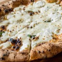 Al Bianca · Classic dough, mozzarella, pecorino romano, ricotta, basil, garlic evoo