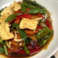 V-E2. Thai Basil Sauce (Vegan) · Sautéed tofu (can substitute protein) string beans, carrots, sweet onions, and bell peppers ...