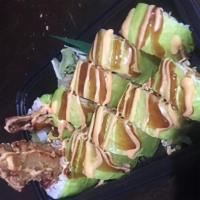 Green Phoenix Roll (10 Pieces) · Shrimp tempura, spicy salmon and avocado-wrapped by green soy paper with spicy mayo and eel ...